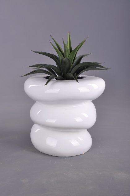 MODERN PLANTERS